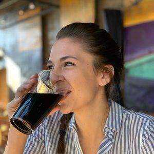 Meet your Posher, Makae